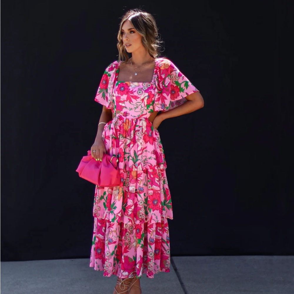 NWOT MILLIE FLORAL TIERED CUTOUT MIDI DRESS - XL🌺